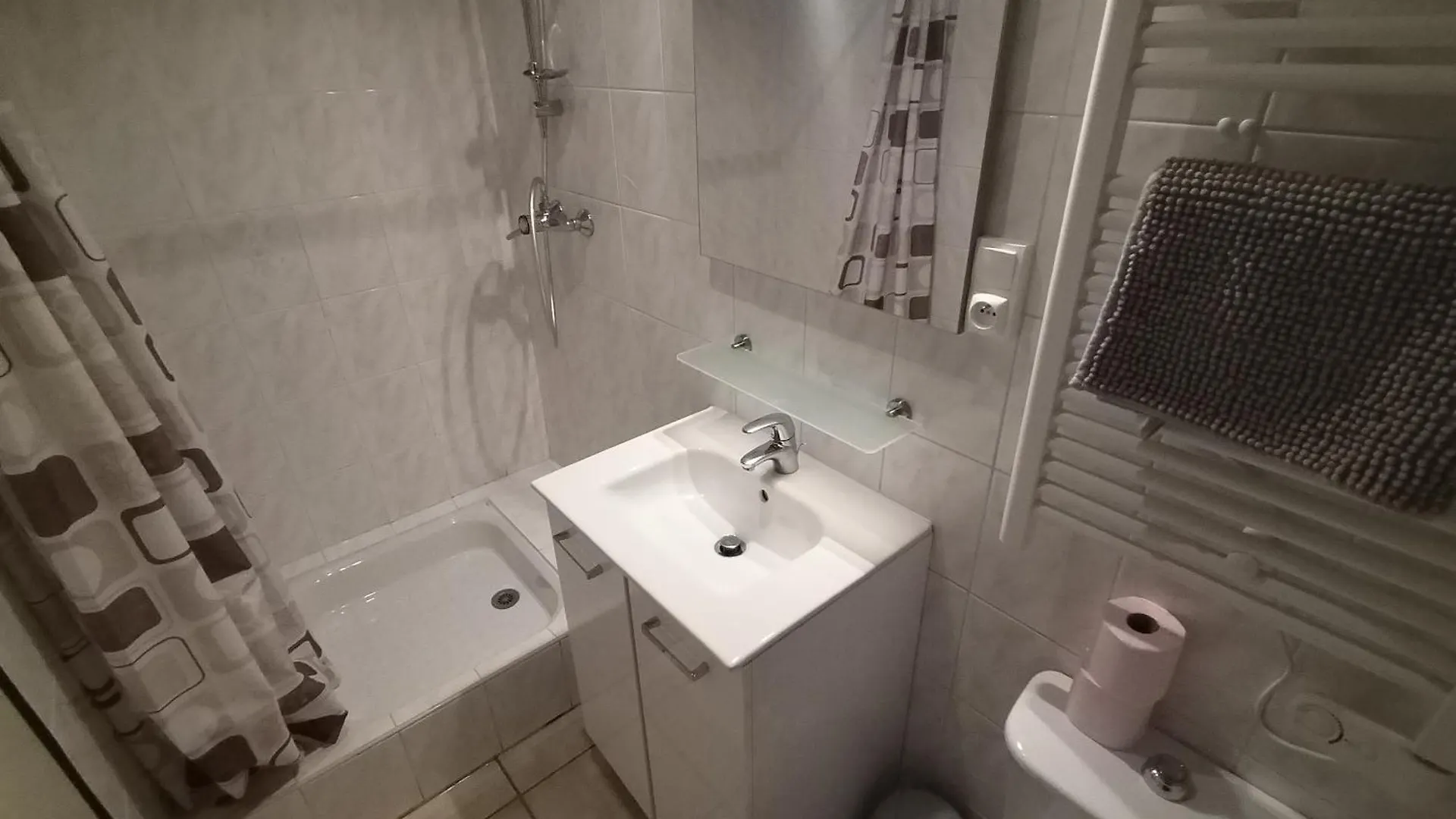 Latre Freres Location Apartment Lourdes