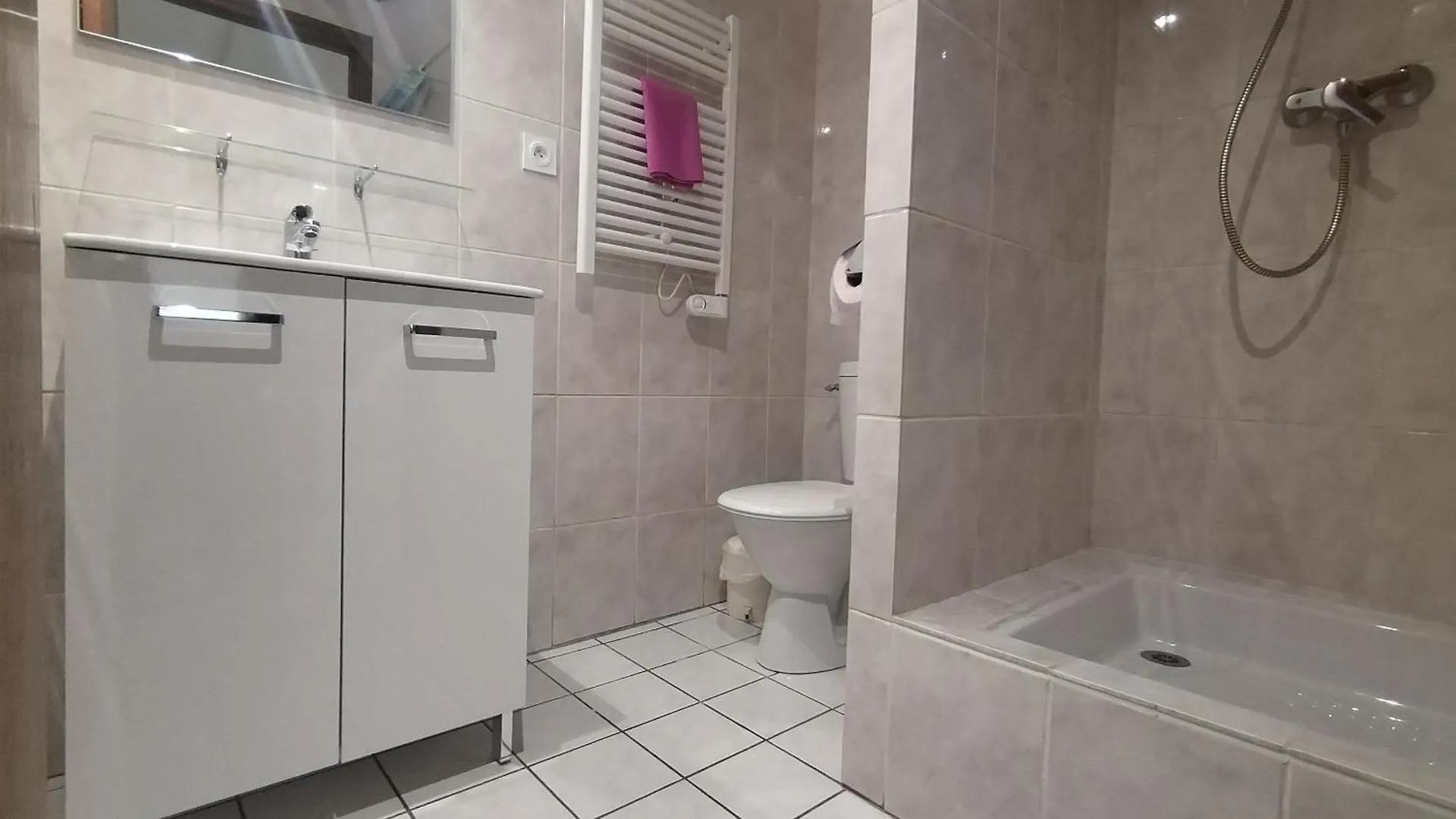 Latre Freres Location Apartment Lourdes